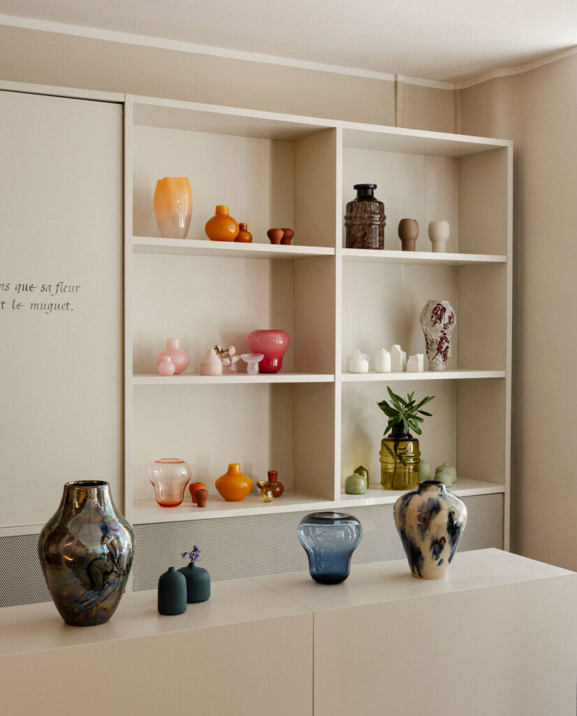 Lokal x Almost All the Flowers in My Mother’s Garden marks the return of a collaboration between Lokal Gallery and Institut Finlandais. Discover a new selection of handmade art and design pieces curated in dialogue with Hilla Kurki’s photography exhibition at Institut finlandais 12.4.–2.8.2025.
