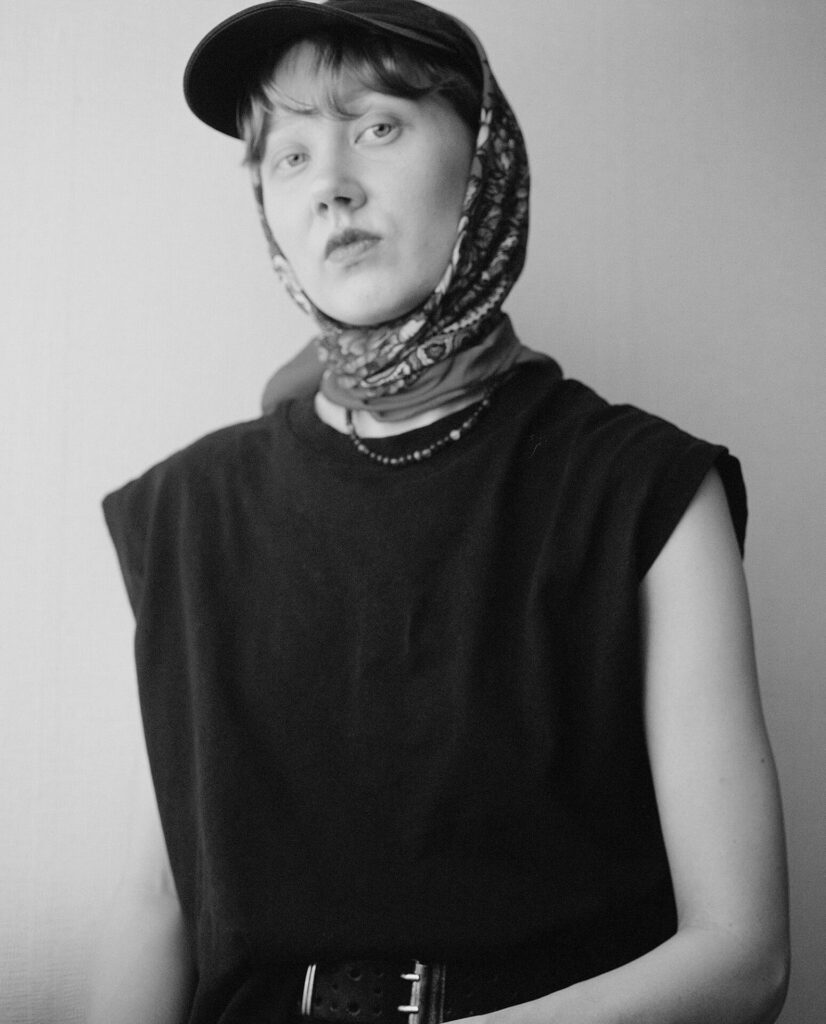 Lumi Tuomi is a Finnish-Karelian artist who works with photography, textile and hair-based works, and is inspired by the crossing of handcraft and contemporary art.