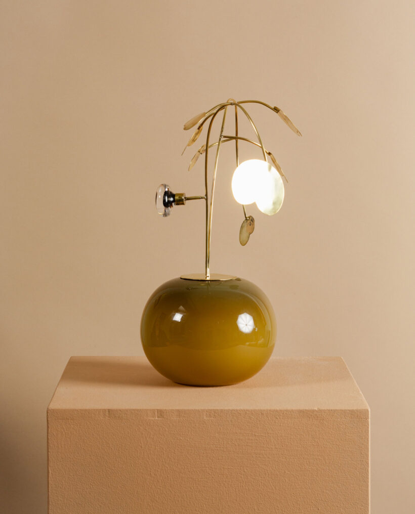 millavaahtera_mobile_sculpture_lasi_brass_lokalhelsinki2026-3