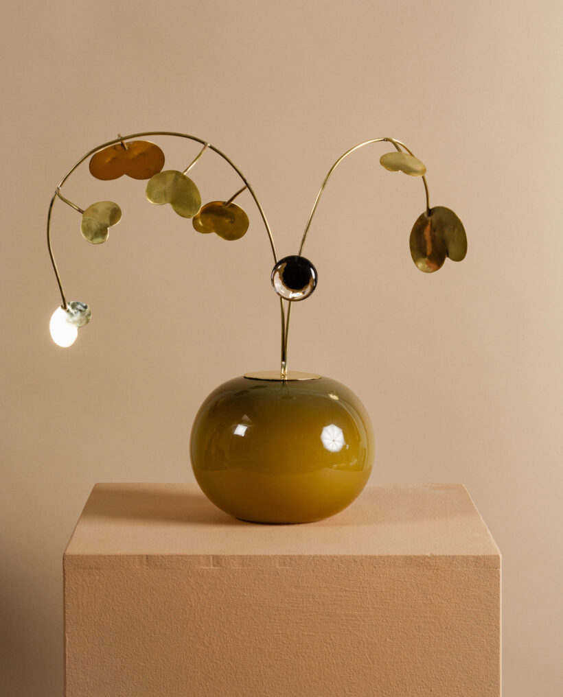 millavaahtera_mobile_sculpture_lasi_brass_lokalhelsinki2026-4