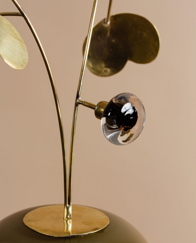 millavaahtera_mobile_sculpture_lasi_brass_lokalhelsinki2026-5