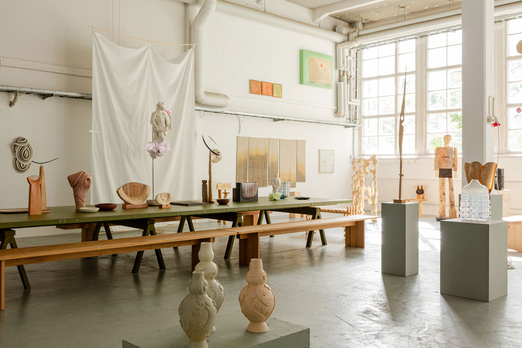 exhibition_installation_artwork_atfirstblush_billnas_lokalhelsinki2026-14