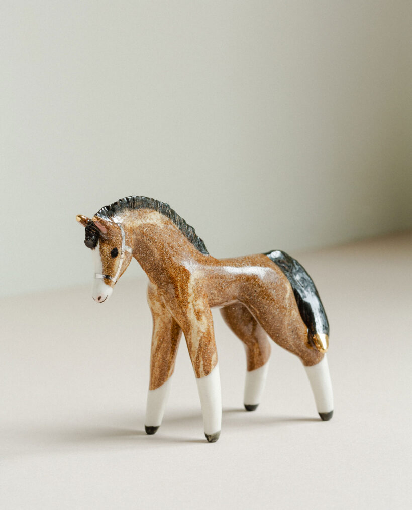 maisamajakka_horse_figurine_ceramic_artwork_lokalhelsinki2026-28