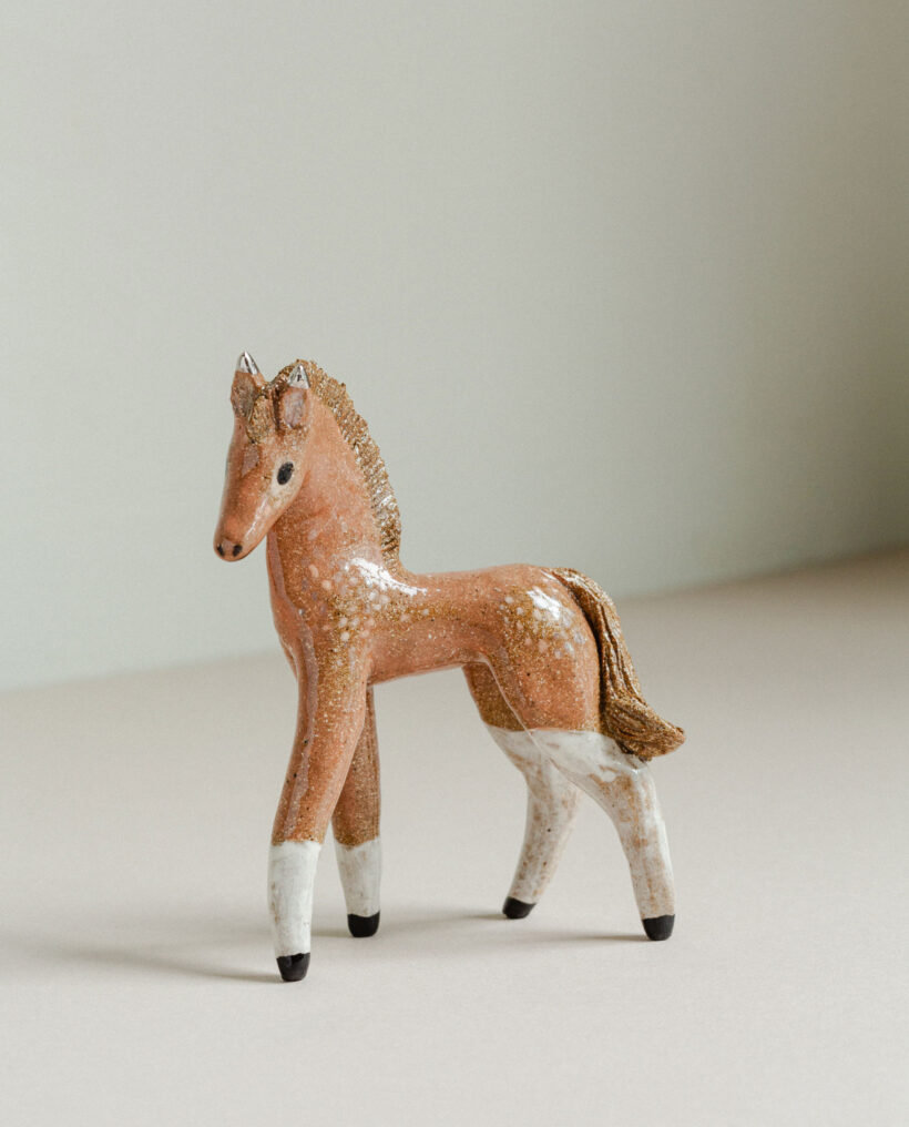 maisamajakka_horse_figurine_ceramic_artwork_lokalhelsinki2026-39