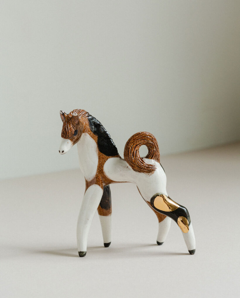 maisamajakka_horse_figurine_ceramic_artwork_lokalhelsinki2026-42