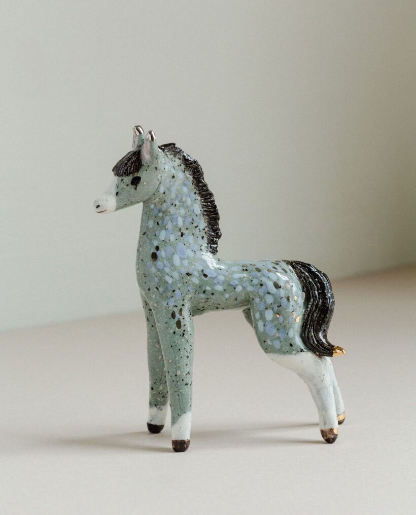 maisamajakka_horse_figurine_ceramic_artwork_lokalhelsinki2026-45