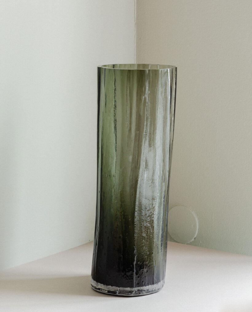 antreihartikainen_vestige_glass_vase_atfirstblush_lokalhelsinki2026-2