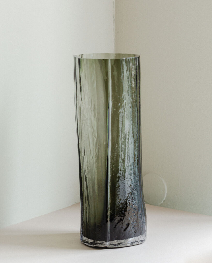 antreihartikainen_vestige_glass_vase_atfirstblush_lokalhelsinki2026-4