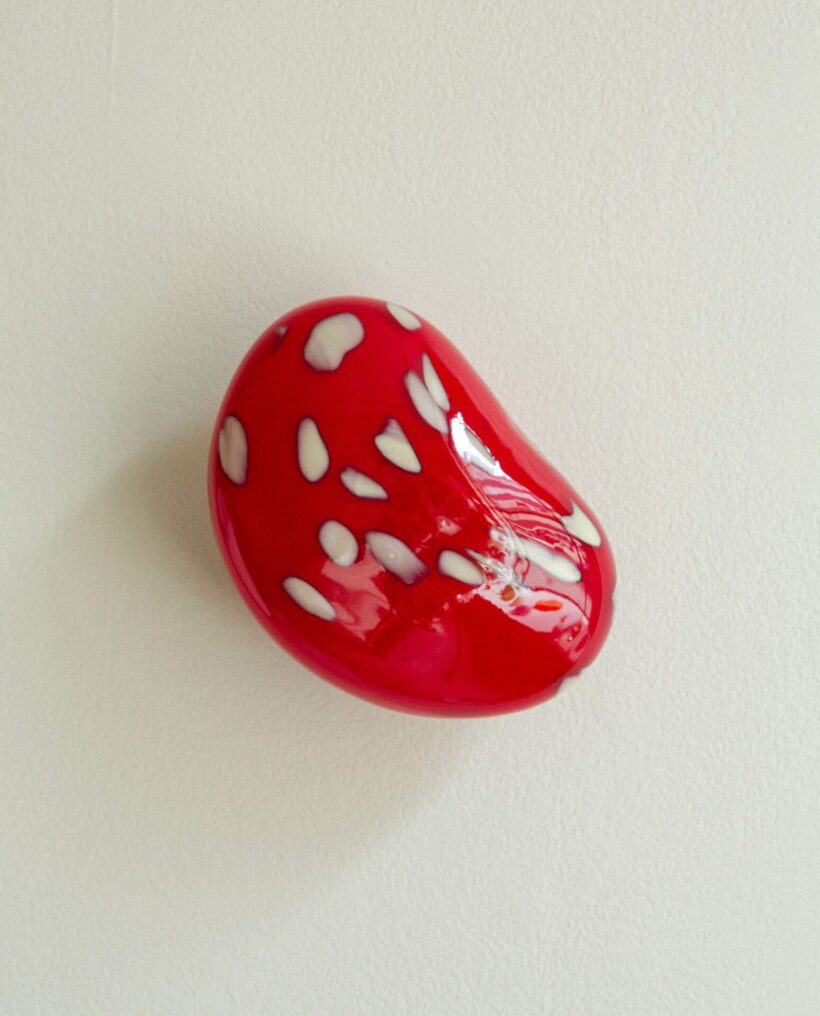 paulapaakkonen_glass_sculpture_karamelli_lokalhelsinki2026-2