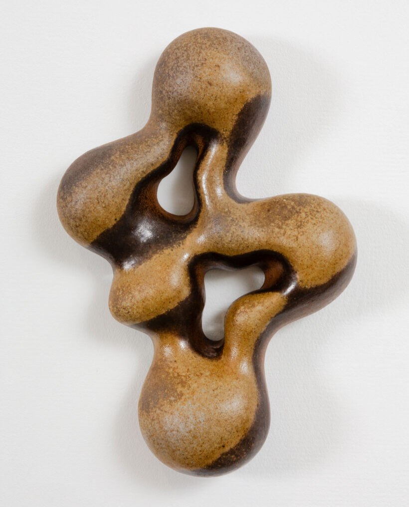 hennanuutinen_ceramic_sculpture_artwork_whitewall_lokalhelsinki2026-51