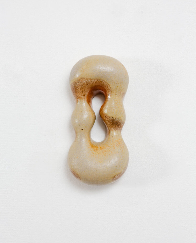 hennanuutinen_ceramic_sculpture_artwork_whitewall_lokalhelsinki2026-57